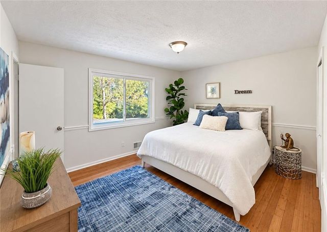 2700 Creekview Point NW, Marietta, GA 30064