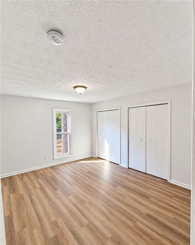 2700 Creekview Point NW, Marietta, GA 30064