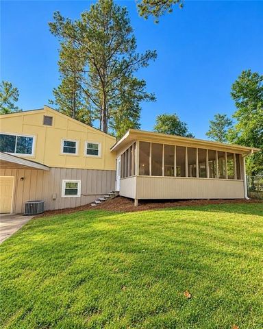 2700 Creekview Point NW, Marietta, GA 30064