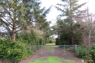 636 Weatherwax Loop NE, Ocean Shores, WA 98569