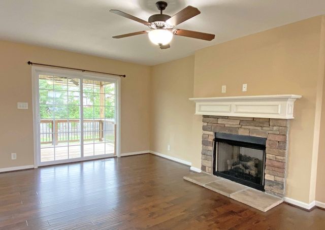 967 Harding Drive, Clarksville, TN 37042