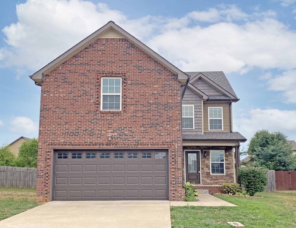 967 Harding Drive, Clarksville, TN 37042