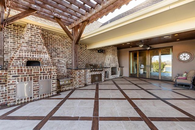 137 Godchaux Drive, Thibodaux, LA 70301