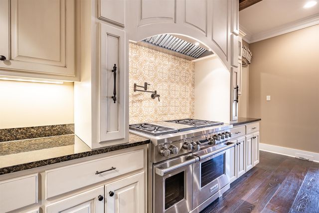 137 Godchaux Drive, Thibodaux, LA 70301