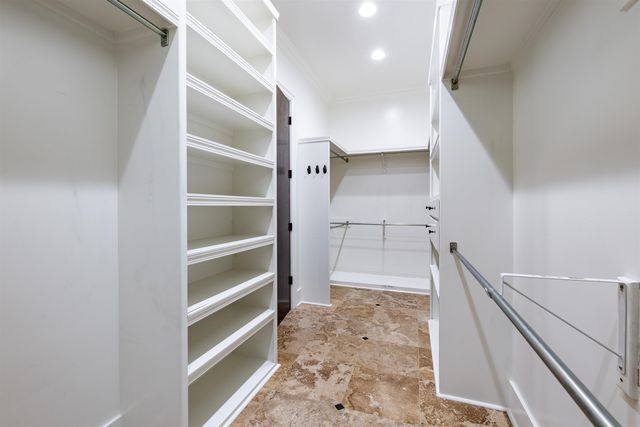 137 Godchaux Drive, Thibodaux, LA 70301