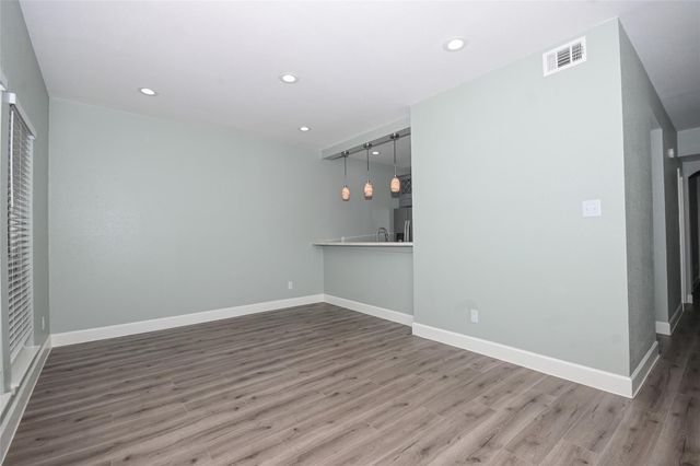 18809 Egret Bay Boulevard 112, Webster, TX 77058