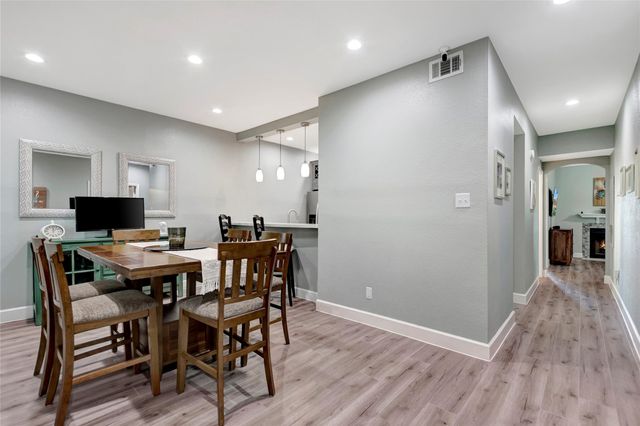 18809 Egret Bay Boulevard 112, Webster, TX 77058