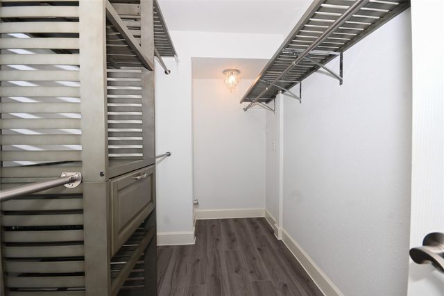 18809 Egret Bay Boulevard 112, Webster, TX 77058