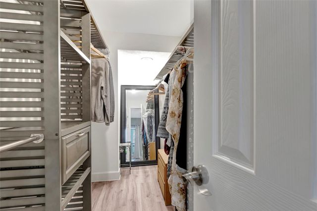 18809 Egret Bay Boulevard 112, Webster, TX 77058