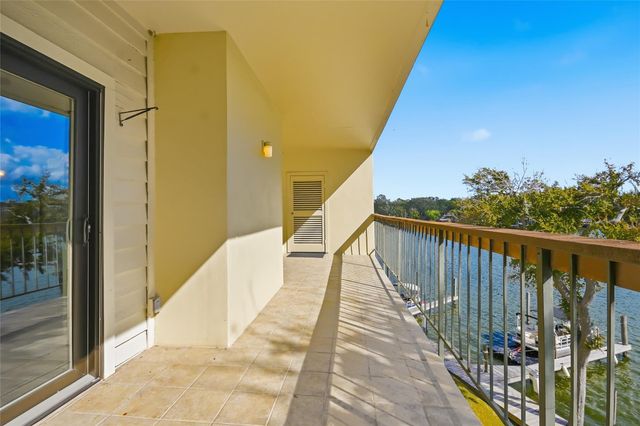 18809 Egret Bay Boulevard 112, Webster, TX 77058