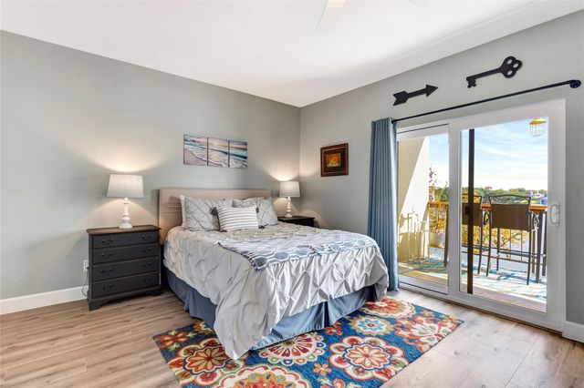 18809 Egret Bay Boulevard 112, Webster, TX 77058