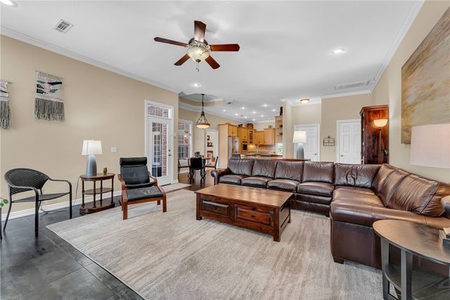 1619 E Winfield Drive, Fayetteville, AR 72703
