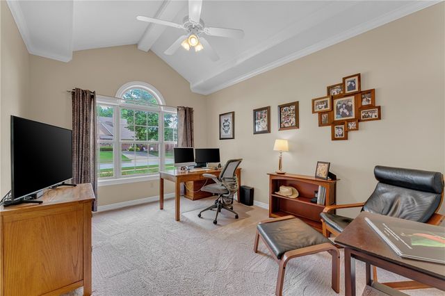 1619 E Winfield Drive, Fayetteville, AR 72703