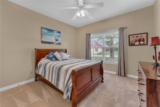 1619 E Winfield Drive, Fayetteville, AR 72703