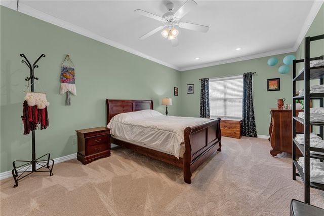 1619 E Winfield Drive, Fayetteville, AR 72703