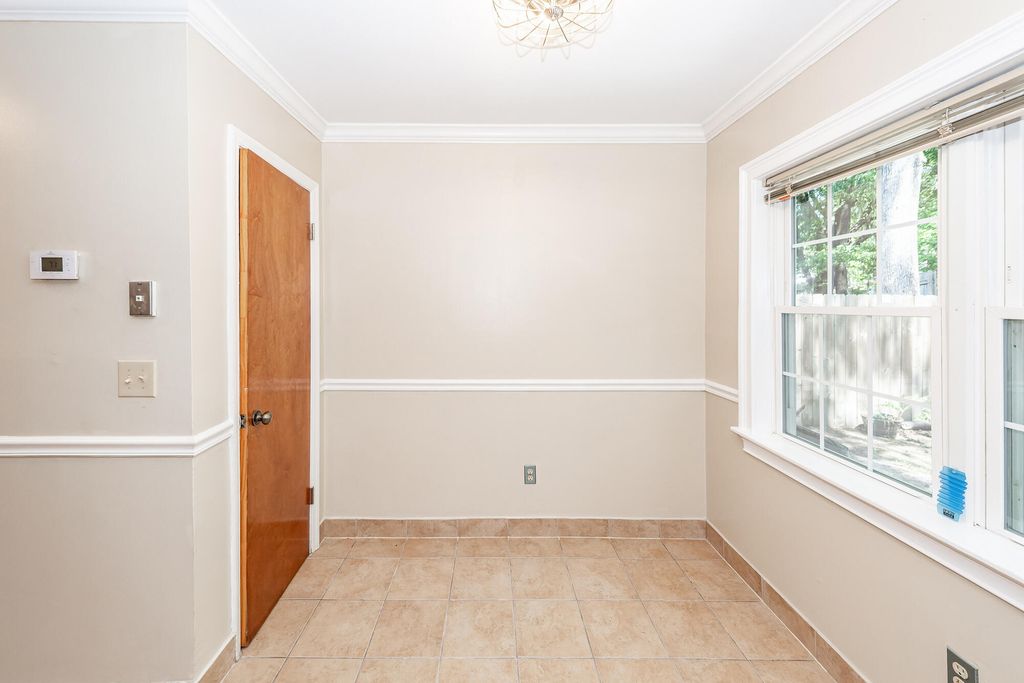 Image 14 of property listing at 278 Fleming Road A-D, Charleston, SC 29412