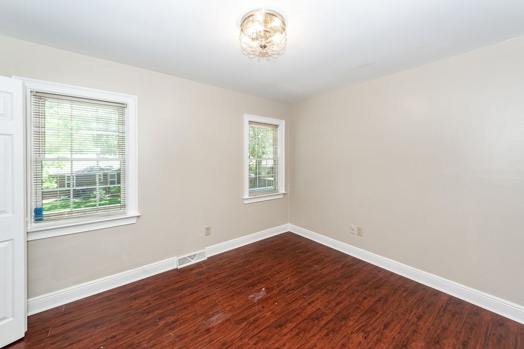 Image 16 of property listing at 278 Fleming Road A-D, Charleston, SC 29412