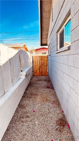 200 Lee Avenue, Bullhead City, AZ 86429