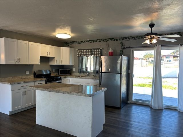 200 Lee Avenue, Bullhead City, AZ 86429