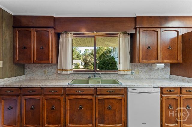 904 N Ash Street, Springfield, GA 31329