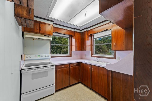 904 N Ash Street, Springfield, GA 31329