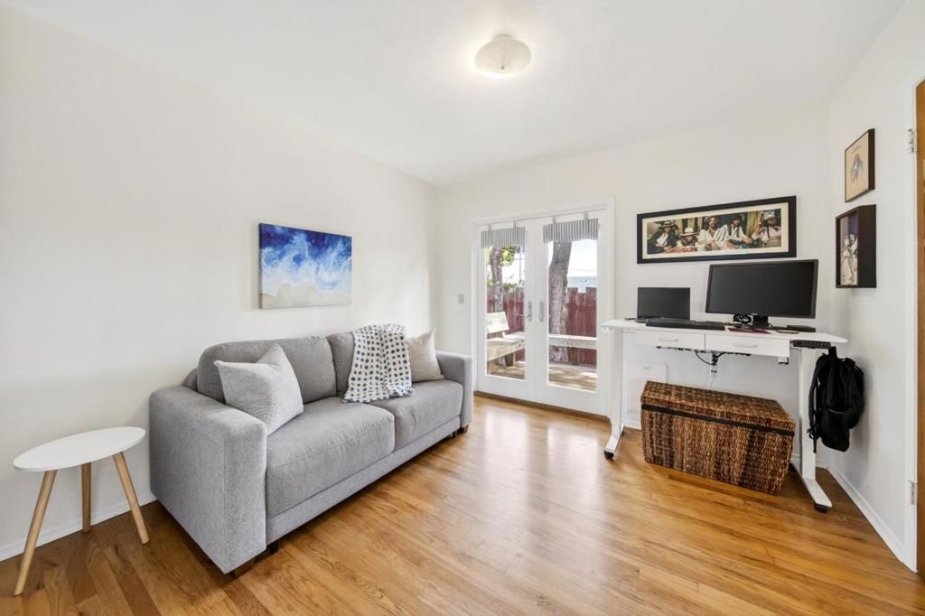 Image 13 of property listing at 1136 Del Monte Boulevard, Pacific Grove, CA 93950