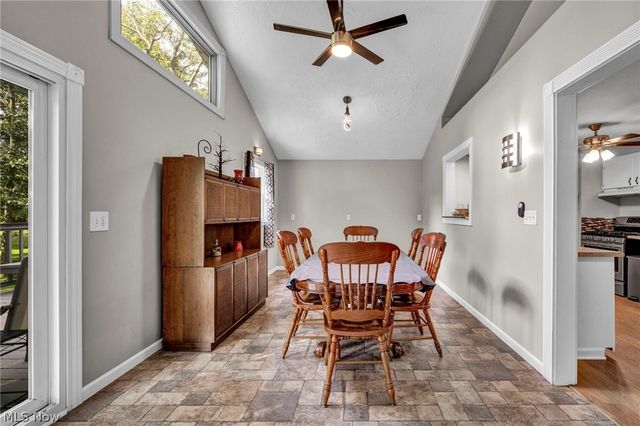 5803 Russia Road, Amherst, OH 44001