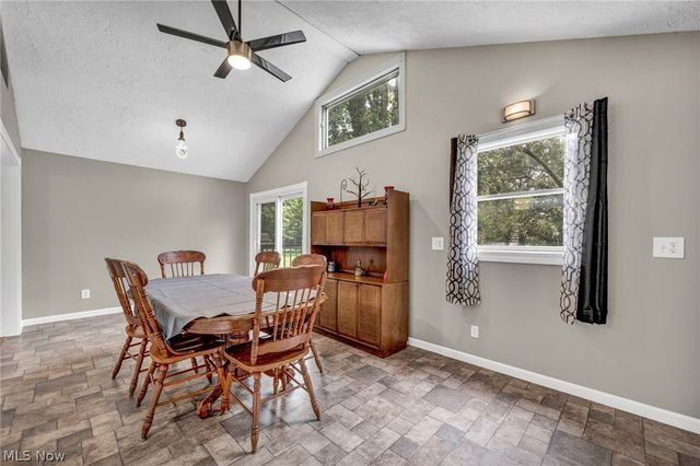 5803 Russia Road, Amherst, OH 44001