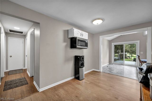 5803 Russia Road, Amherst, OH 44001