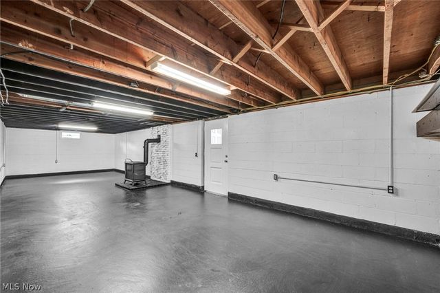 5803 Russia Road, Amherst, OH 44001