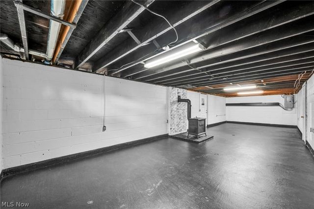 5803 Russia Road, Amherst, OH 44001