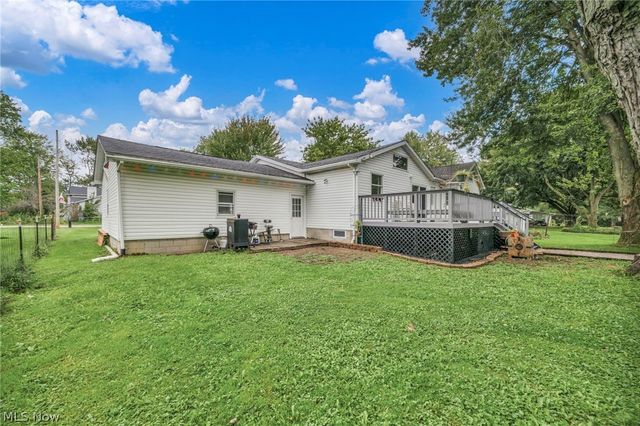 5803 Russia Road, Amherst, OH 44001