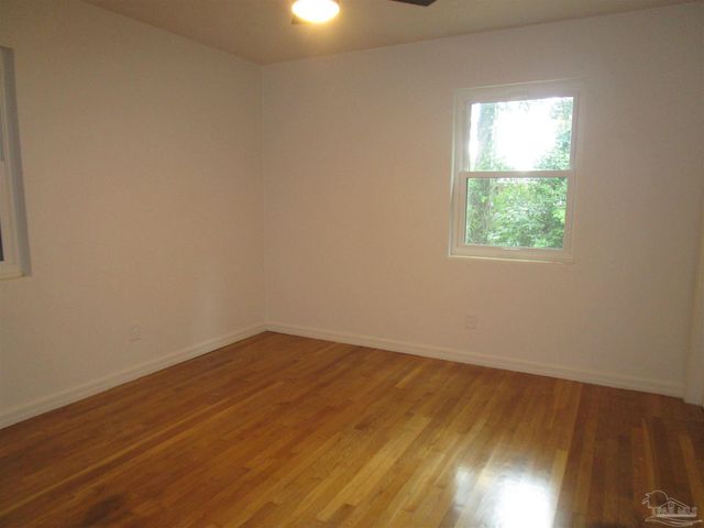 1910 Copley Dr, Pensacola, FL 32503