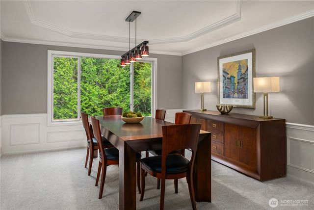 24520 NE 11th Place, Sammamish, WA 98074