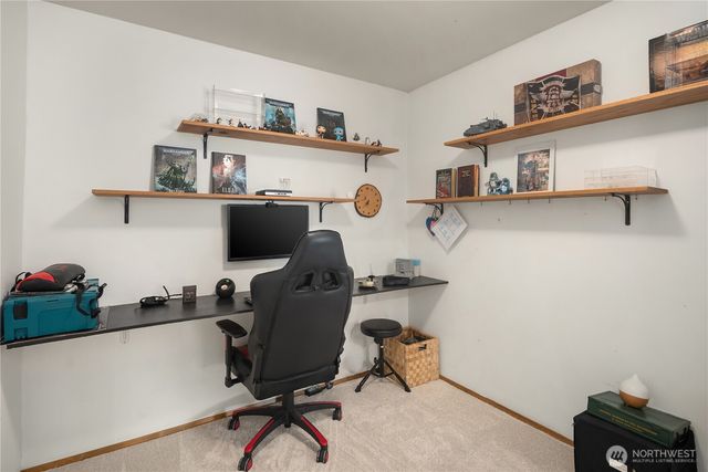24520 NE 11th Place, Sammamish, WA 98074