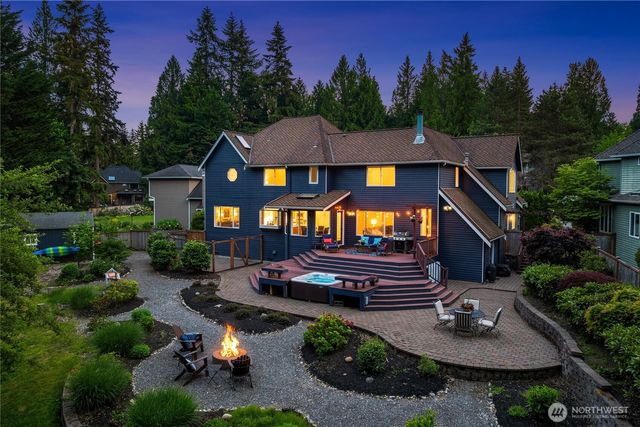24520 NE 11th Place, Sammamish, WA 98074