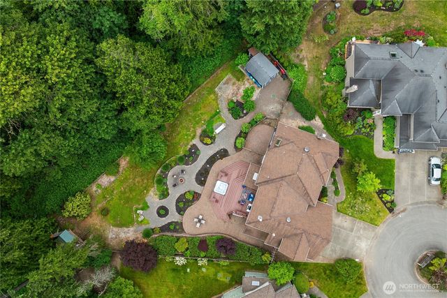 24520 NE 11th Place, Sammamish, WA 98074