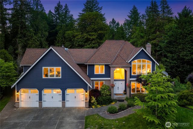24520 NE 11th Place, Sammamish, WA 98074