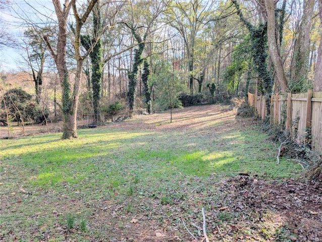 1960 Taylor Avenue, East Point, GA 30344