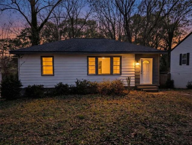 1960 Taylor Avenue, East Point, GA 30344