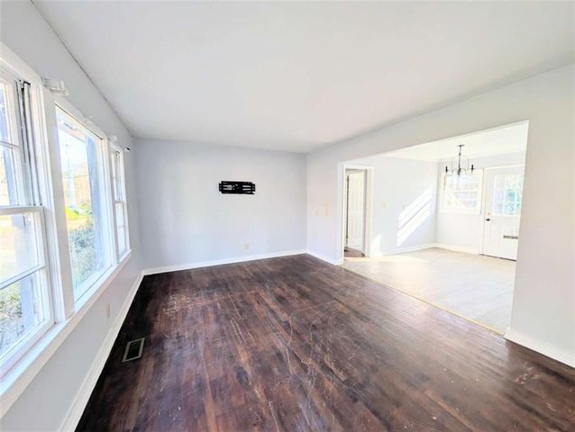 1960 Taylor Avenue, East Point, GA 30344