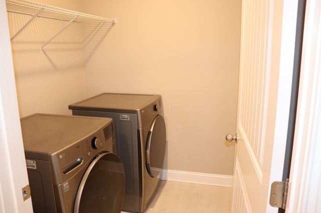 1093 Charles Thomas Dr, Clarksville, TN 37042