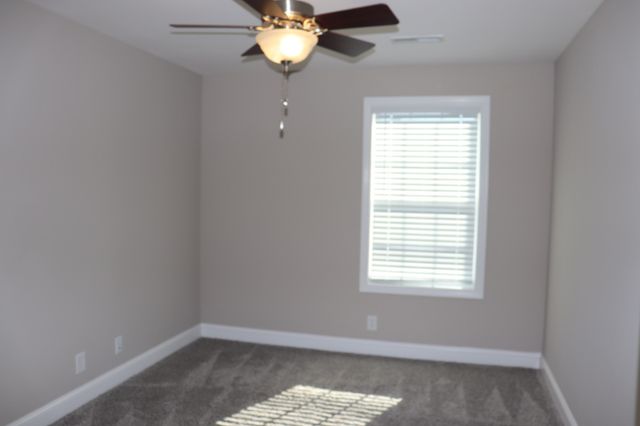 1093 Charles Thomas Dr, Clarksville, TN 37042