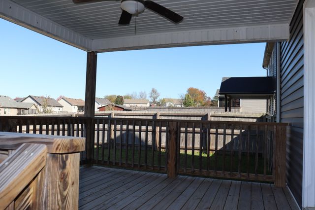 1093 Charles Thomas Dr, Clarksville, TN 37042