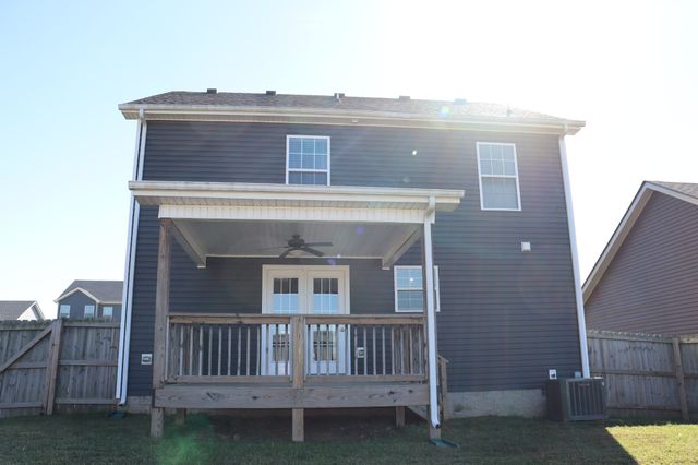 1093 Charles Thomas Dr, Clarksville, TN 37042