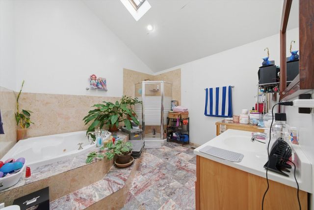 2102 N Moody Avenue, Chicago, IL 60639