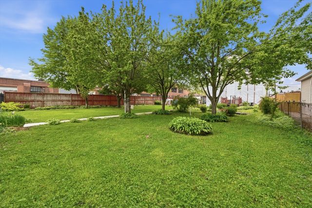 2102 N Moody Avenue, Chicago, IL 60639