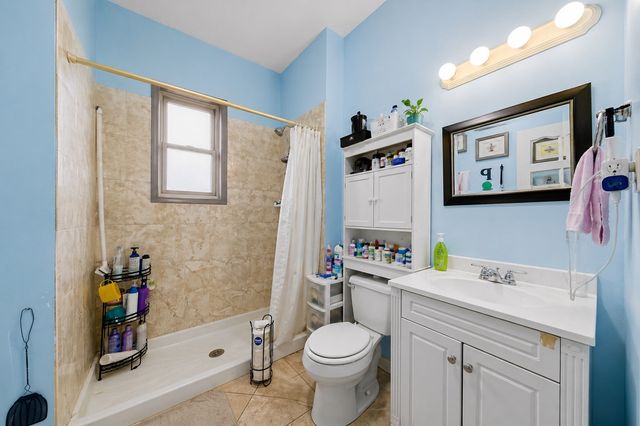 2102 N Moody Avenue, Chicago, IL 60639