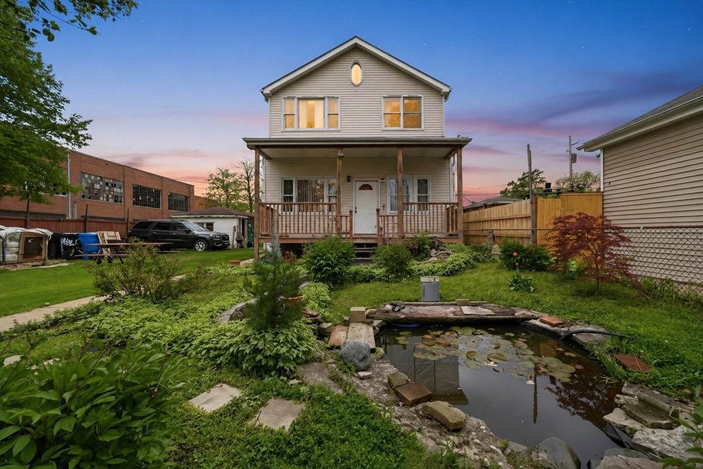 2102 N Moody Avenue, Chicago, IL 60639