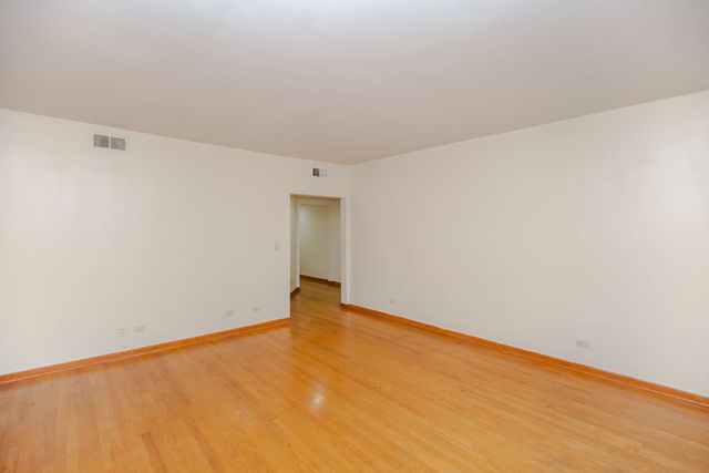 9424 S Laflin Street 3S, Chicago, IL 60620